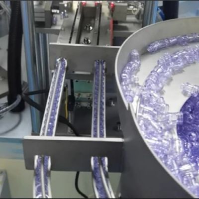 Goede prijs. Innovatieve en aanpasbare medische product assemblage machine voor infusie naaldvrije connector assemblage machine online