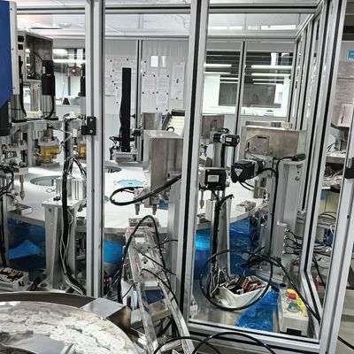 Goede prijs. Automatische ultrasoon film deksel lasmachine met teststation na elk station om het product kwalificatie tarief te garanderen online