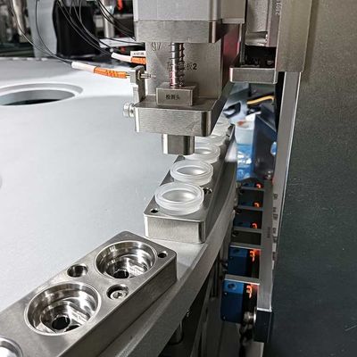 Goede prijs. Infuusdoek Automatische assemblage machine Metalen dop afdichting machine ODM online
