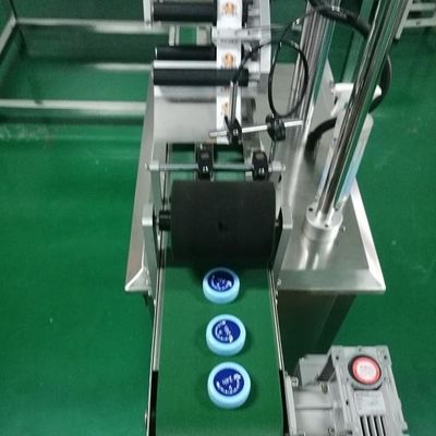 Goede prijs. Geautomatiseerde etiketteringsmachine in roestvrij staal met een hoge capaciteit, geïntegreerd met de aansluiting van de assemblage-machine online