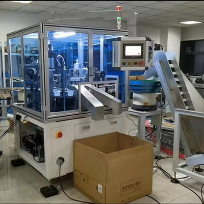 Goede prijs. Filp Cap Assemblage Machine Draaibaar Type Operatie Met Voeding Lift Hoog Efficiëntie online