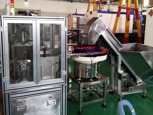 Goede prijs. Automatische dop sluiting machine aangedreven door servo hoge flexibiliteit online