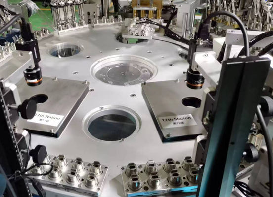Goede prijs. Lange levensduur Titanium legering laskop Euro Cap assemblage machine voor de hoge snelheid productie van sluiting online