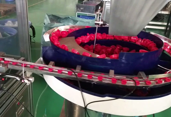Goede prijs. Vinnige en nauwkeurige productie van flip top caps met dagelijkse benodigdheden assemblage machine online
