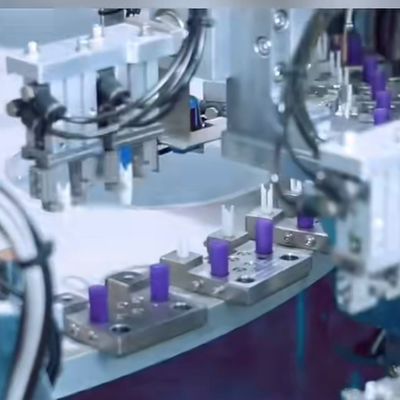 Goede prijs. Materialen van roestvrij staal met aluminiumlegering in overeenstemming met de GMP-normen voor algemene bloedverzameling naald assemblage machine online