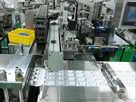 Goede prijs. Iodophor Cap Blister Machine Automatische verpakkingsmachine verbonden met assemblage machine samen Hoog rendement online