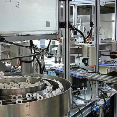Goede prijs. Niet-standaard geautomatiseerde heli cap assemblage machine, aangepast aan de eisen van de klant, carrousel operatie online