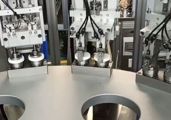 Goede prijs. Automatische en veelzijdige montage-machine voor dagelijkse benodigdheden online