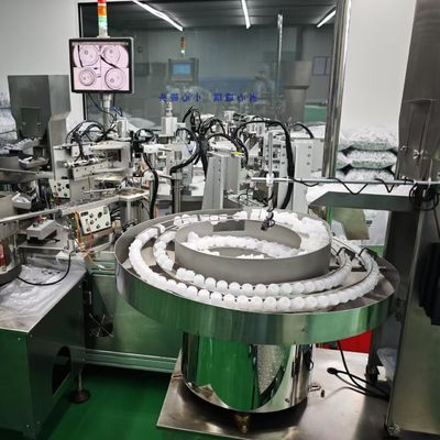 Montage-machine met een enkele trekringkap, door PLC bestuurd, met een meertalig scherm dat gemakkelijk te bedienen is