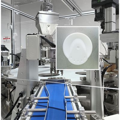 Goede prijs. Gepersonaliseerde eendentaalkap Automatische vulmachine gevoed door trillende bak Precise positionering vul online