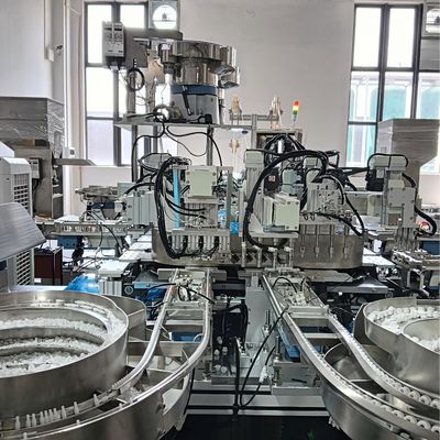 Goede prijs. Niet-standaard automatische pompkop assemblage machine, lustype, PLC-besturing, touchscreen werking online