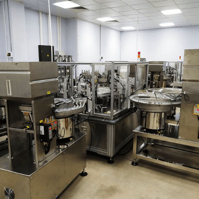 Goede prijs. De Euro Cap assemblage machine wordt gebruikt voor de automatische montage van doppen voor plastic IV infusiezakken en flessen. online