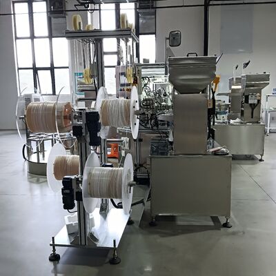 Gepersonaliseerde geautomatiseerde trekker assemblage machine met PLC-besturing en touchscreen werking voor een hoge efficiëntie 4500pcs/h
